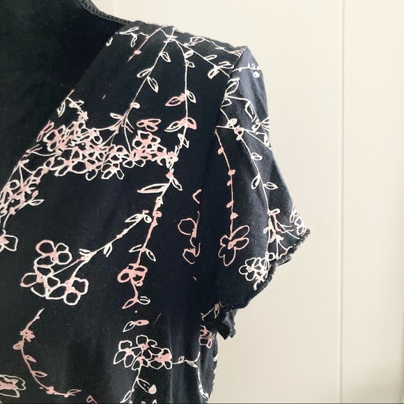 Banana Republic Stretch Black Floral Tie Waist Top - Picture 4 of 7